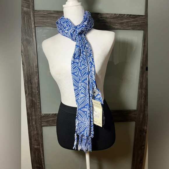 Lost River Clothing Company Boho Cottagecore Blue & White Wrap/Scarf Tassels NWT - Picture 3 of 7